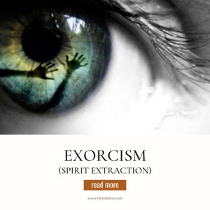 Puede incluir: Un primer plano de un ojo humano con una figura oscura atrapada dentro del iris. La imagen está en blanco y negro, excepto el ojo, que está en color. El texto "EXORCISM (SPIRIT EXTRACTION)" está debajo de la imagen.