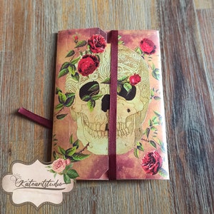 Printable Halloween Themed Junk Journal Folio, Loaded Pockets, Ephemera