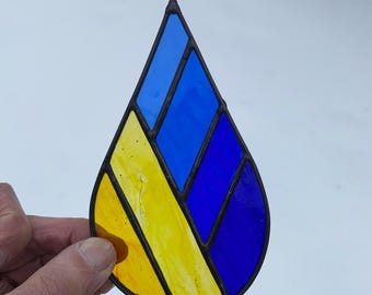Stained Glass Teardrop Design