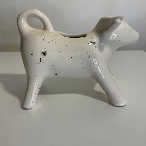 extra large beige white ceramic cow creamer