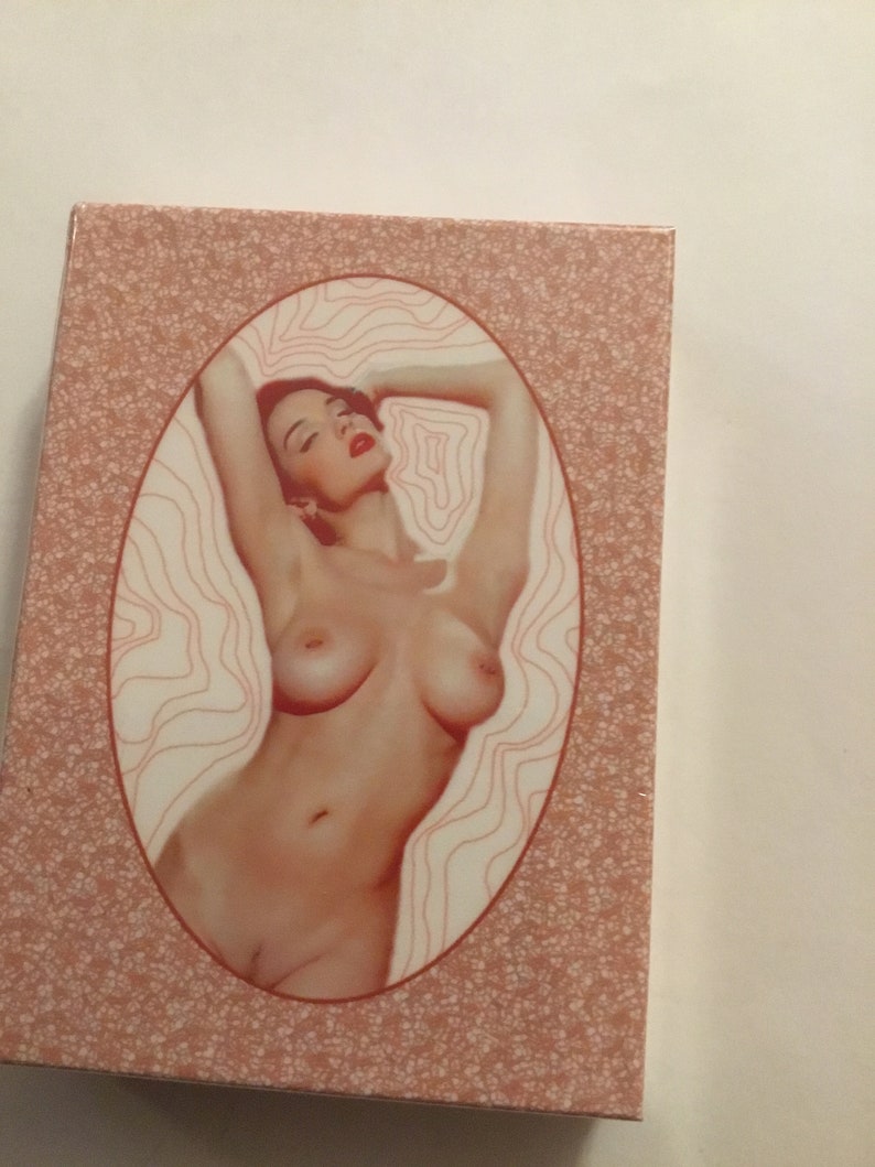Nude Deck