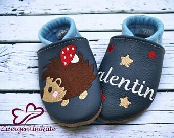 Crawling shoes with name (personalized leather slippers) with hedgehog with mushroom - baby, child, toddler - handmade gift