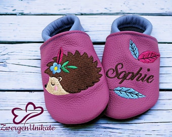 Crawling shoes with name (personalized leather slippers) with hedgehog - baby, child, toddler - handmade gift