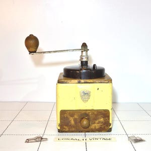 Vintage Peugeot Coffee Grinder: Cream French Manual Mill, Wood & Metal image 3