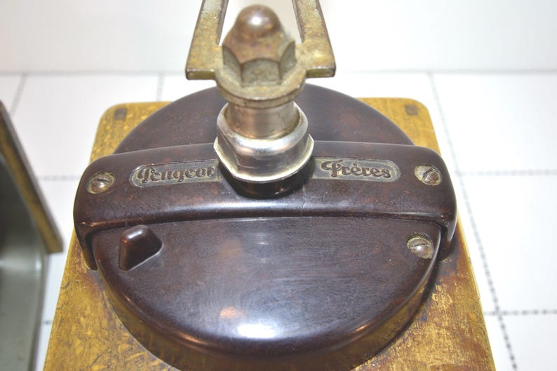 Vintage Peugeot Coffee Grinder: Cream French Manual Mill, Wood & Metal image 7