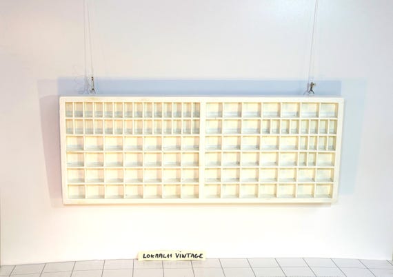 Plateau pour imprimantes vintage en bois peint en blanc : présentoir industriel