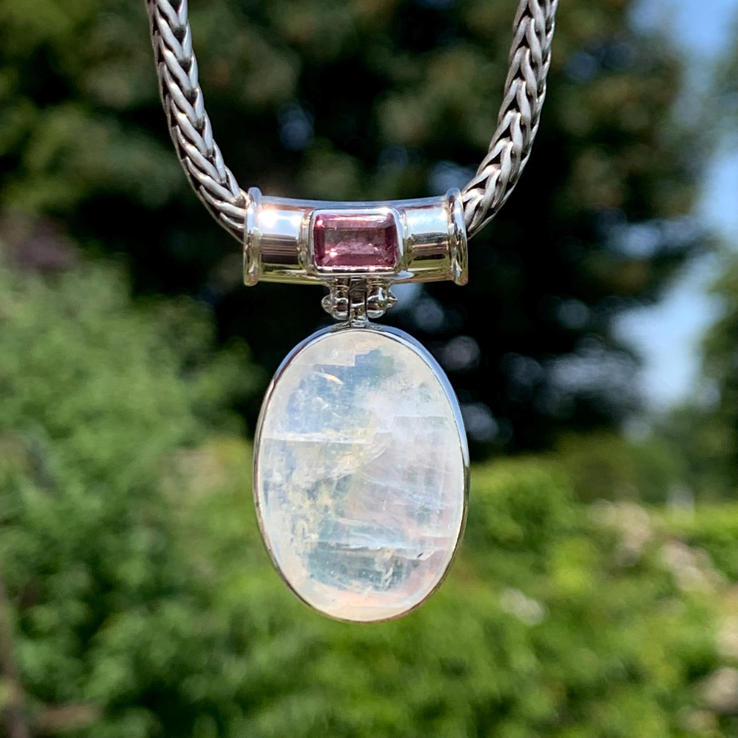 ピンクトルマリン/ルベライトとレインボームーンストーンのペンダント