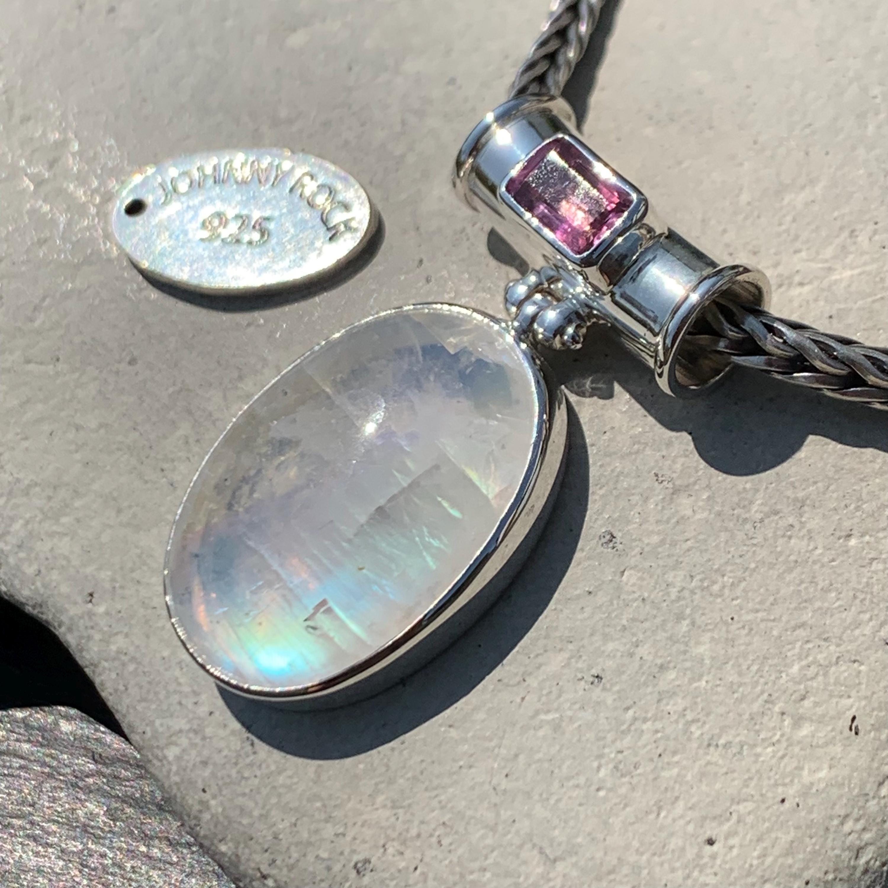 ピンクトルマリン/ルベライトとレインボームーンストーンのペンダント