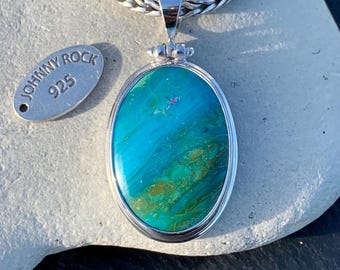 Colgante de ópalo azul peruano, hecho a mano en plata de ley 925, joyería de ópalo andino poco común.