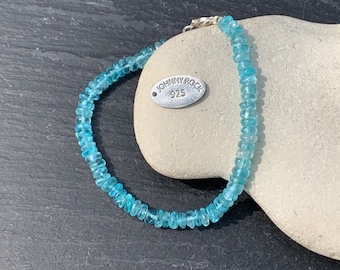 Bracciale con perline di apatite blu acqua con chiusura in argento sterling 925, bracciale con pietre preziose fatto a mano