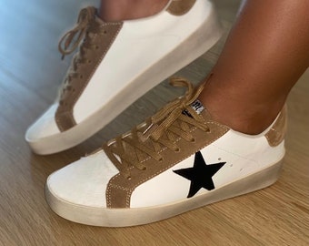 White Taupe Star Low Top Cute Summer Spring Women’s Distressed Sneakers Shoes