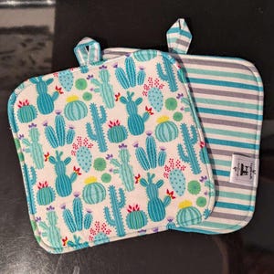 Cactus Pot Holder: Handmade Cotton Hot Plate, Desert Decor
