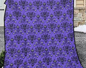 The Haunted Mansion Household Lightweight & Breathable Quilt
