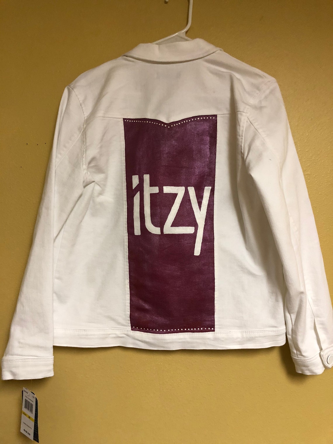 ITZY HandPainted White denim Jacket Etsy