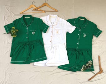Grünes Braut Shirt Kurze Lange Hose Brautjungfer Pyjama Set. Passender Familien Pyjama. Schlafanzug