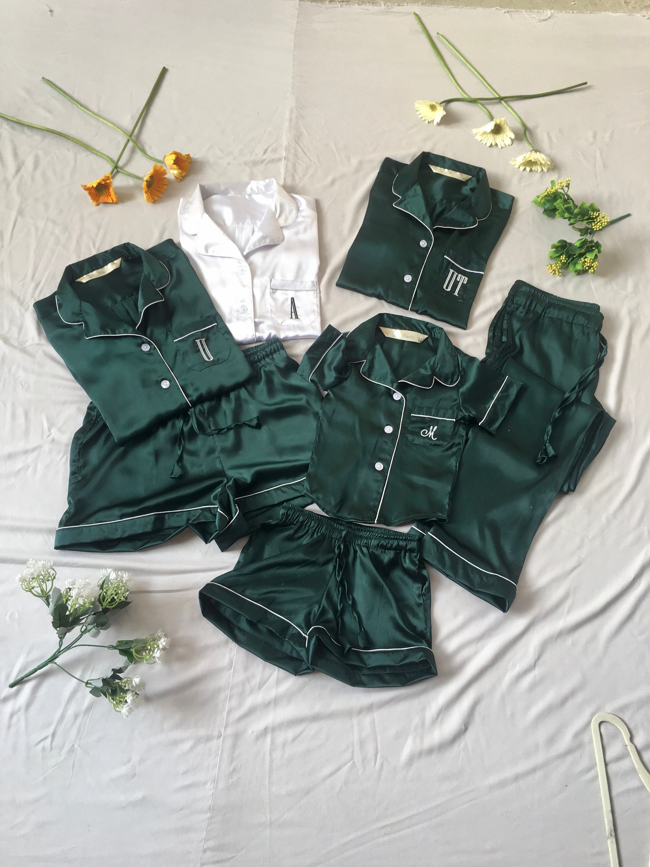 Gifts for Her Satin Pajamas Emerald Green Matte Silk PJ Set for Women With  Silk Eye Mask 