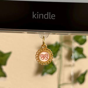 Pink Bow Kindle Charm: Coquette Bookish USB-C Dust Plug