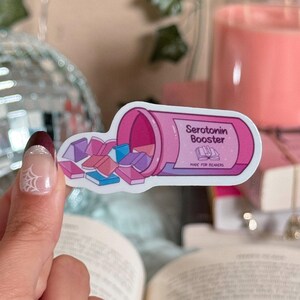 Sticker serotoninebooster, Kindle-stickers, Bookish-sticker, Bookish-stickers voor Kindle, Boekenliefhebber cadeau, Boekenliefhebber sticker, Boeksticker