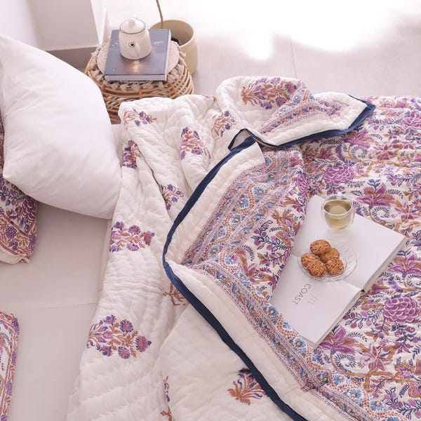 Purple Hand Block Print Cotton Quilt, Reversible Floral Bedspread, Vintage Boho Lightweight Cotton Oversize Comforter Blanket Gift For Home