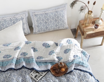 Blue White Indian Jaipuri Block Print Quilt Printed Reversible Razai Cotton Handmade Floral Quilt, Jaipuri Kantha razai, Bedspread Comforter