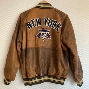 RARE VINTAGE New York Yankees Starter Leather Jacket. MEDIUM