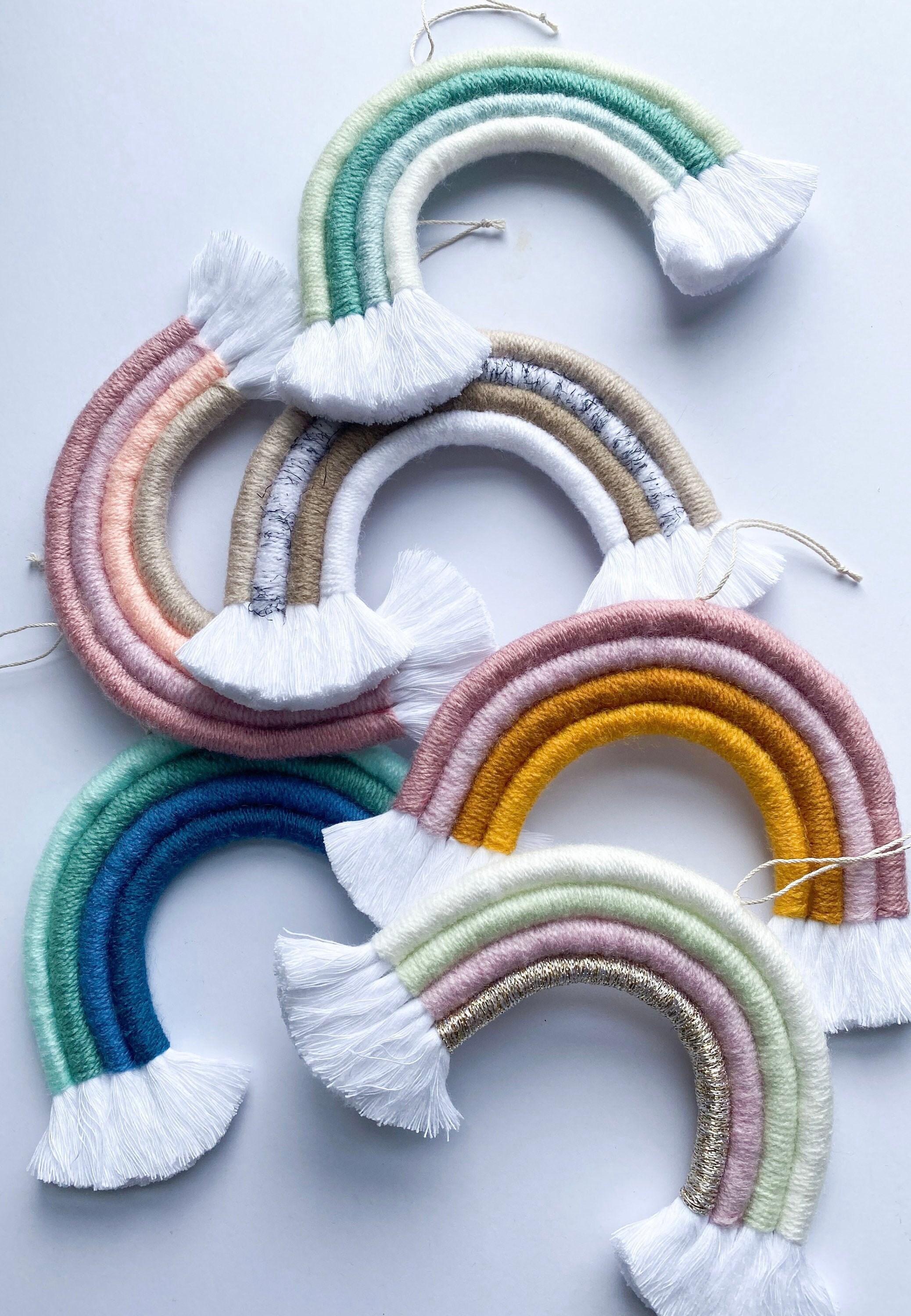 Macrame Rainbow Wall Hanging, Décor de Pépinière Personnalisé, Handmade Uk