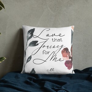 Love that journey for me Basic Kissen, Alexis rose, Geschenkideen für Freundin