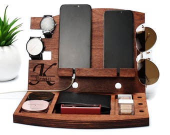 Mens Tech Geschenk, Docking Station, Herren Valet Stand, Herren Holz Valet Tablett, Ladedock, Geschenke für Männer, Geschenk für Freund, personalisierte Geschenke