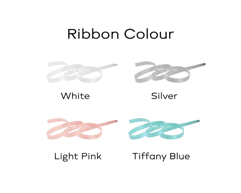 Op de afbeelding: Vier lintmonsters in verschillende kleuren: wit, zilver, lichtroze en Tiffany-blauw. Lintkleur.