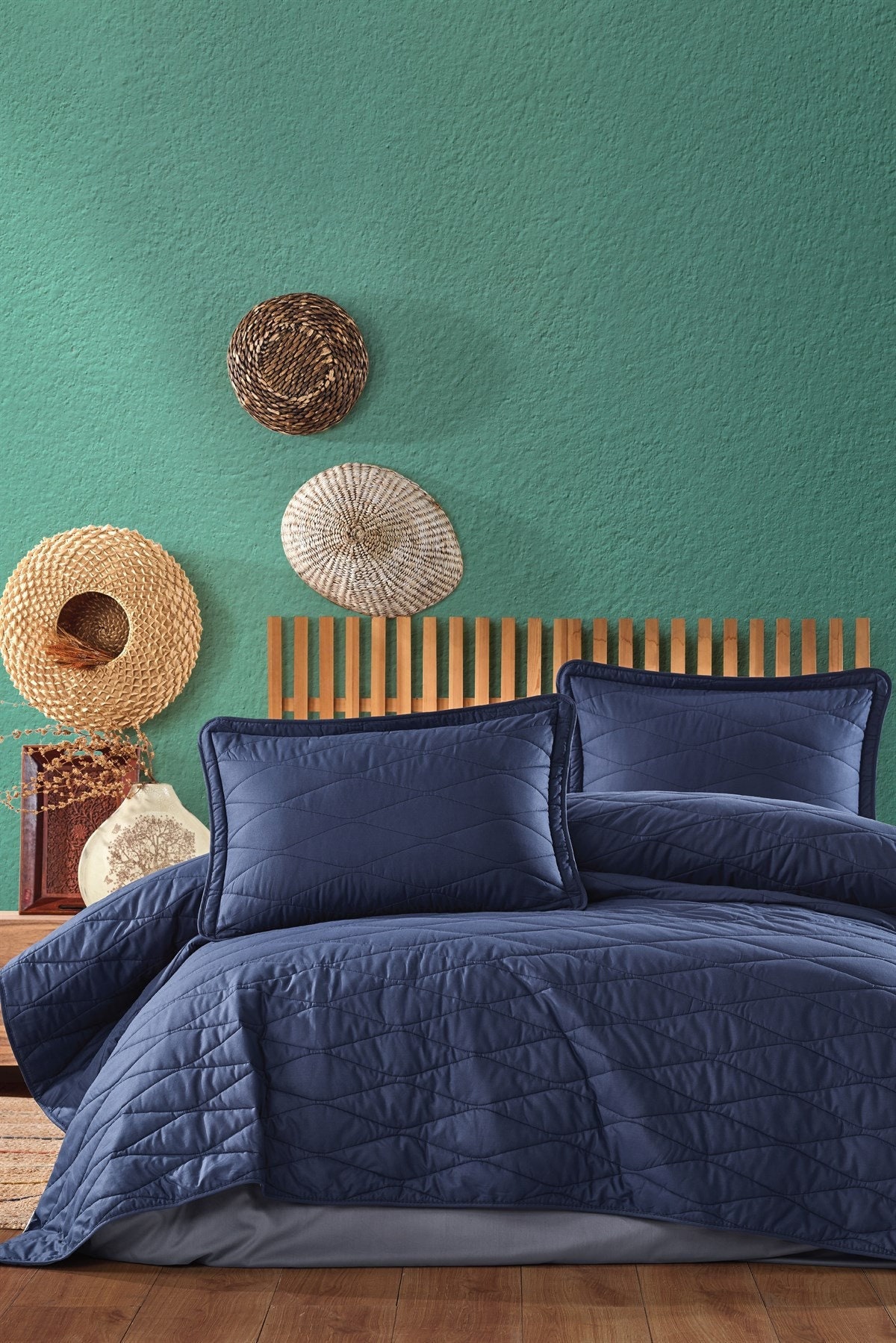 Navy blue quilted bed throw hotsell