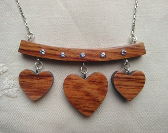 pendentif en bois - Cadeau d'anniversaire en bois - Cadeau de 5e anniversaire pour elle - Cadeau d'anniversaire pour elle - Collier avec coeur en bois