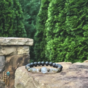 Earthbound - Beaded Bracelet | Smoky Quartz bead centered by Labradorite chips and Black Lava beads