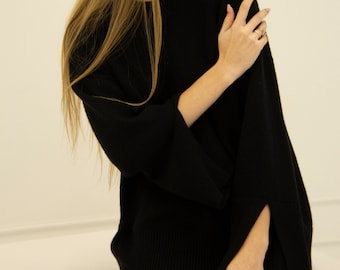 Chic Black Cashmere Knit Sweater with Sleeve Cutouts - Luxe Loro Piano Yarn