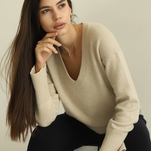 Beige Cashmere pullover for women, 100% PURE CASHMERE, one size