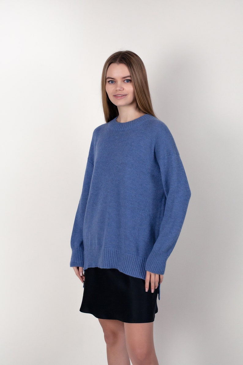 Blue cashmere knit sweater with side slits one size up image 3