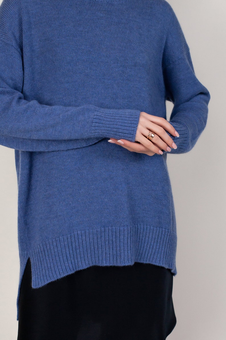 Blue cashmere knit sweater with side slits one size up image 4