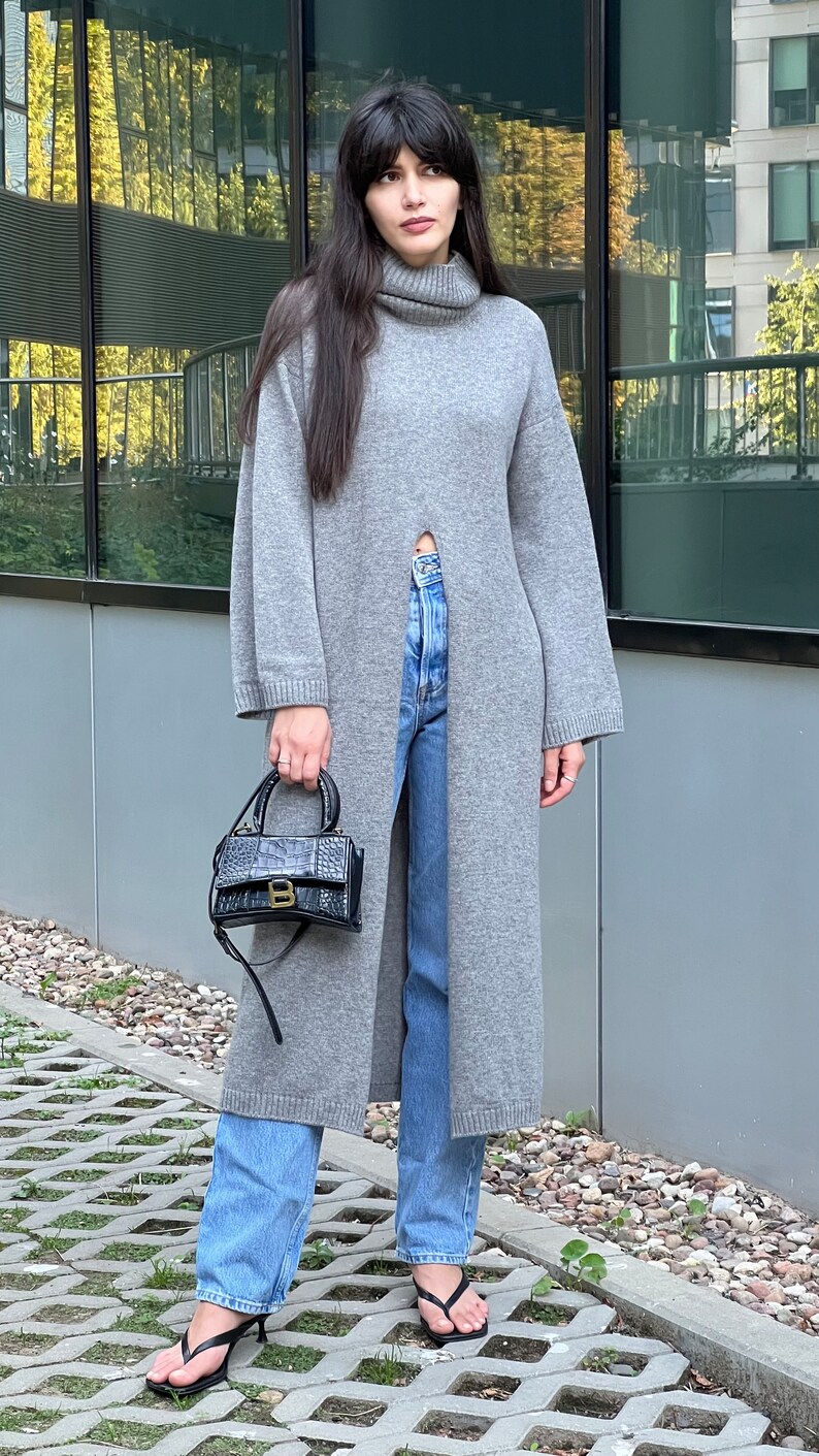 Long Cashmere dress with high slit front and wide sleeves, cardigan-dress in Grey colour, knitted from Italian yarn Loro Piana image 2