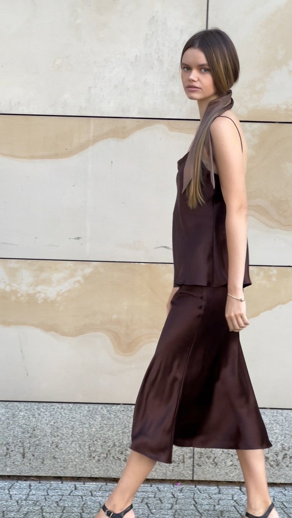 Brown Silk Slip Skirt: Elegant Satin Midi with Elastic Waist