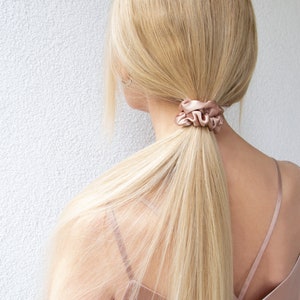 Pure Mulberry Silk Scrunchie elastic band Midi size caramel colour  Luxury Gift