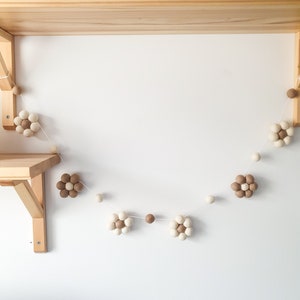 Flower Felt Garland | Daisy Garland | Nursery Garland | Felt Bunting | Nursery Chain | Baby Room Bunting | Girls Room Decor