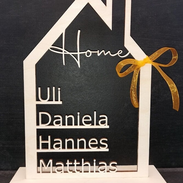 Haus mit Namen, Holzhaus personalisiert, 4mm Holz personalisierte Deko Wand Einzugsgeschenk, Türschild Familie, Geburtstagsgeschenk Hochzeit