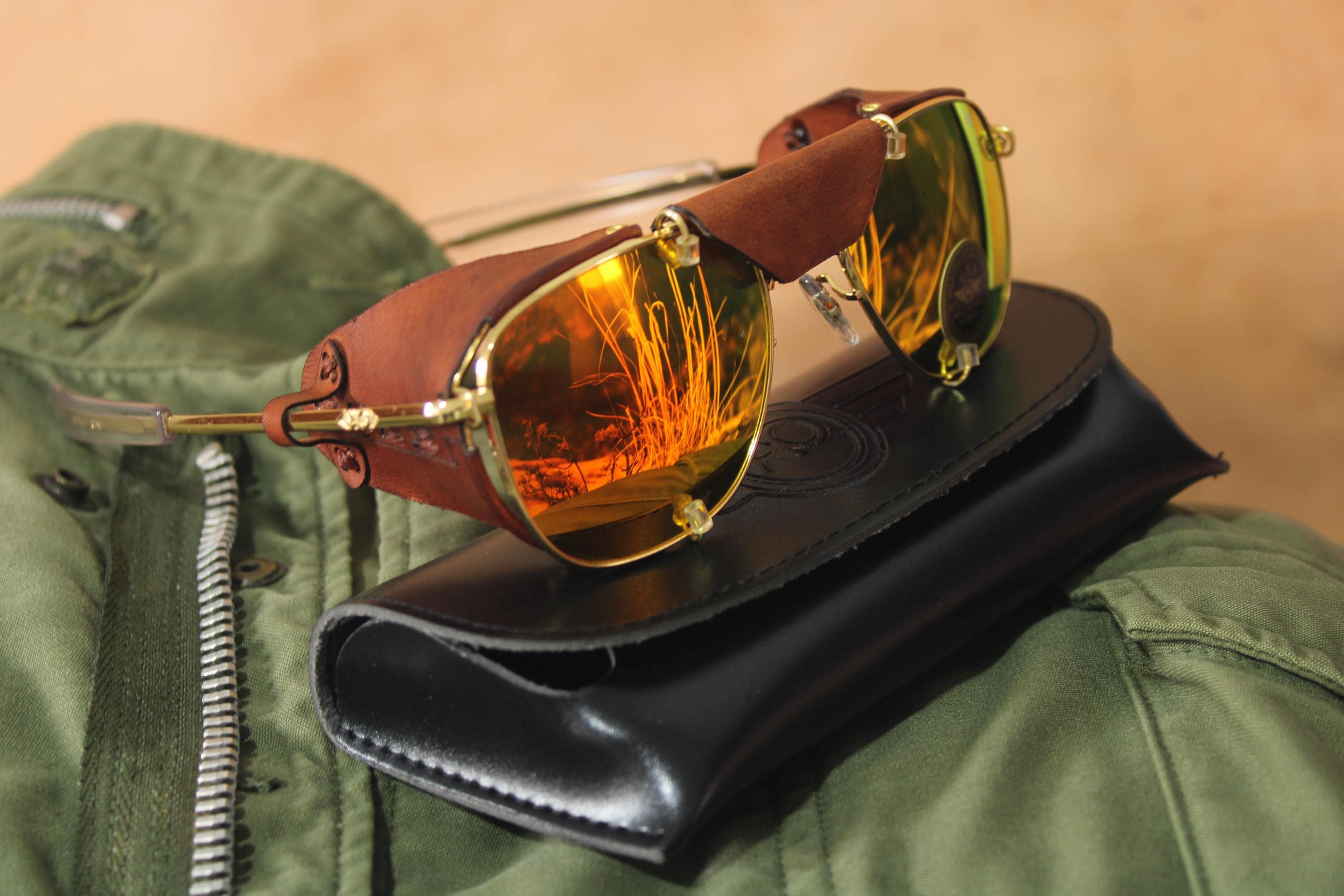 Ray-Ban アビエイター サングラス 偏光グラスでスタイリッシュ レイバン公式ストア】 Ray-Ban® AVIATOR CLASSIC サングラス