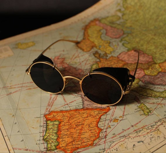 Round sunglasses with leather side shop shields