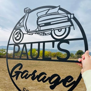 Decorazione murale in metallo con scooter personalizzato: decorazioni personalizzate per garage