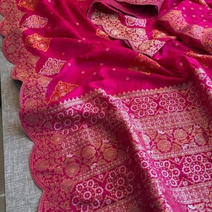 Banarasi-geweven sari van pure mungazijde