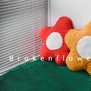 Cute Flower Shaped Pillow, Daisy pillow, Decorative Pillow, Floral Accent Pillow,Flower Throw Pillow