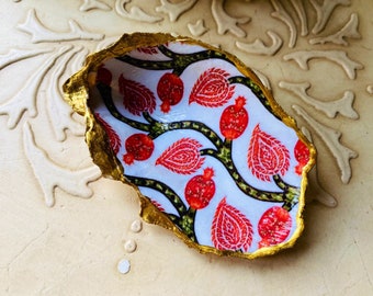Decoupage Oyster Ring Dish, Floral Jewelry Holder