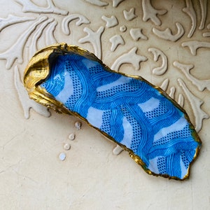 Blue Chinoiserie handcrafted oyster ring dish, jewelry trinket, home decor item, hostess gift, bridesmaids gift,keepsake or a perfect gift..