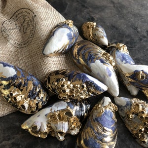 Gilded Mussel Shells Table Decor, Beach Wedding Coastal Decor, Barnacle Shell Ornaments, Gold Blue Shell Decorations Wedding Shell Decor