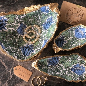 William Morris Gift Set of 3 Oyster Shell Trinket Dishes Anemone Blue Green White Gold | Wedding Jewellery Set (L, XL + XXL) Shell Art UK